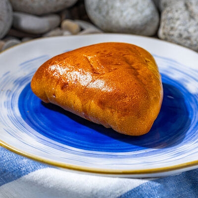 Пирожок с капустой в Селёдочная по цене 92 ₽