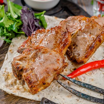 Шашлык из ягненка на кости в Шашлык Хаус Grill Premium Combo по цене 950 ₽