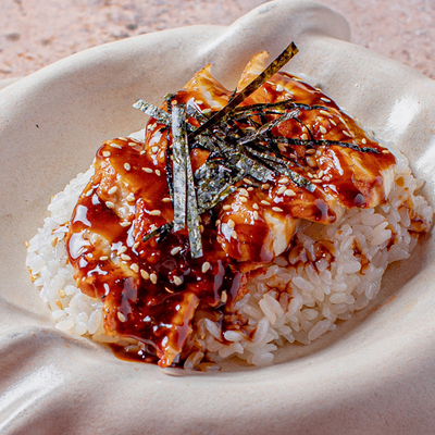 Угорь на подушке из риса в COBA restaurant по цене 1050 ₽