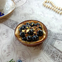 Мини-тарт Лимонный с голубикой и фисташкой в Моне