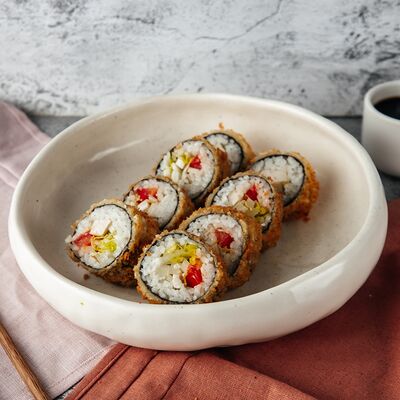 Темпура цезарь в Суши-Маркет по цене 395 ₽