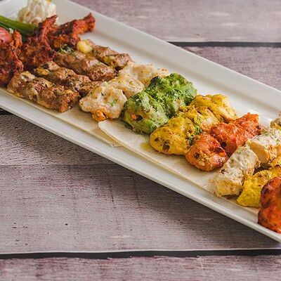 Тандыр-кебаб плеттер - Tandoor Kebab Platter в Curry индийская кухня Халяль Halal по цене 2500