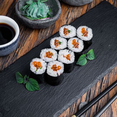 Хосомаки ролл с икрой в Ohasi по цене 360