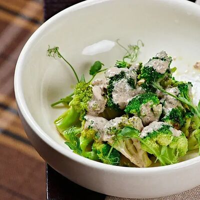 Брокколи с трюфельным соусом 150г_ в Chester по цене 352 ₽