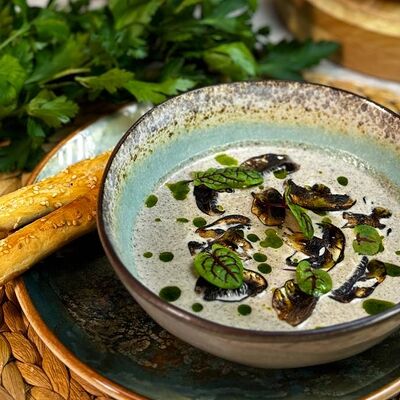 Грибной крем-суп с гриссити в Квартира Пиросмани по цене 425 ₽