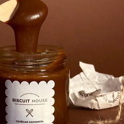 Соленая карамель в Biscuit House по цене 750 ₽