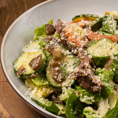 Салат с телятиной в BBQ Bar по цене 600 ₽