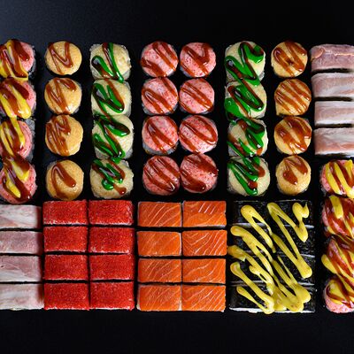 Хитовый в Многосуши по цене 2399 ₽