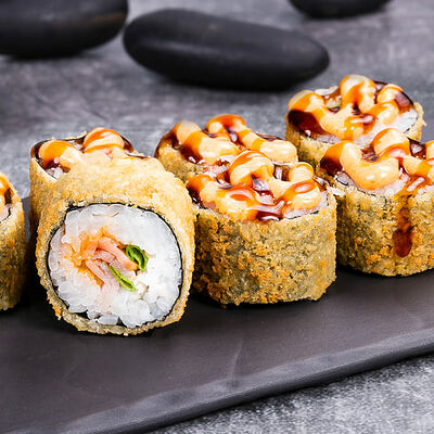 Ролл Бекон лайт темпура (мини) в Суши Мастер по цене 219 ₽