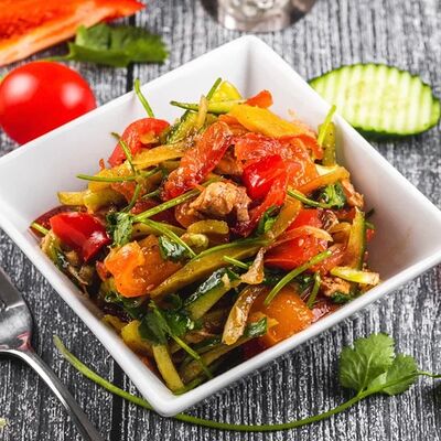 Салат Китайский в ARM HOUSE по цене 450 ₽