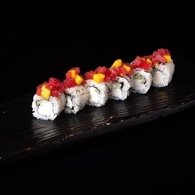 Ролл с тар таром из тунца в Кабуки по цене 590