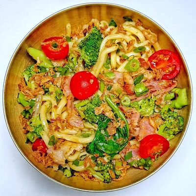 Сплетни сырные с беконом в Китайские сплетни по цене 720 ₽