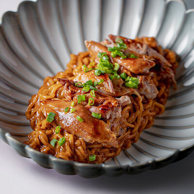 Яичная лапша с утиной ножкой в Narnia по цене 1150 ₽