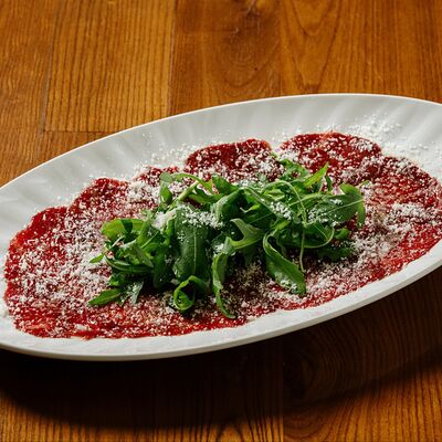 Карпаччо из телятины в Паста & Пицца по цене 770 ₽