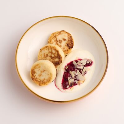 Сырники в Кофе Крафт по цене 510 ₽