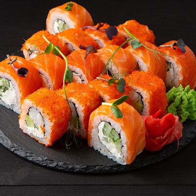 Восток-Запад в Sushi n roll по цене 2217 ₽
