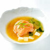 Мисо-суп с лососем, вакамэ и японским тофу в Dodici Seafood по цене 970