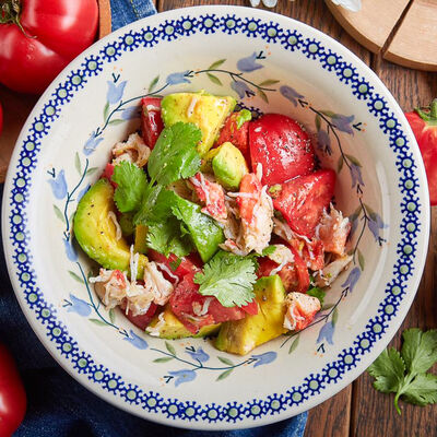 Салат с крабом и авокадо в Сыроварня по цене 1250