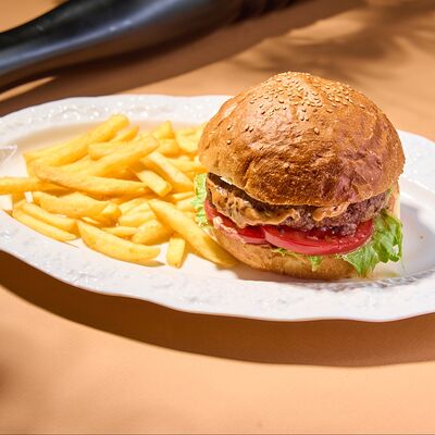 Бургерв Алазани по цене 4000 ₸