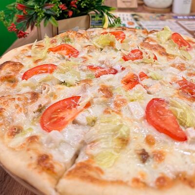 Пицца Цезарь в Семейный союз по цене 650 ₽