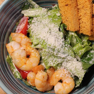 Цезарь с креветкой в 801 по цене 680 ₽