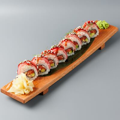 Ролл с тунцом и крабом в 1st Gallery Lounge по цене 2126 ₽