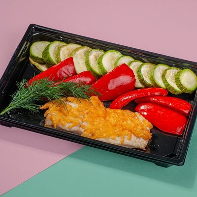 Куриное филе с сыром и овощами в Август по цене 456 ₽