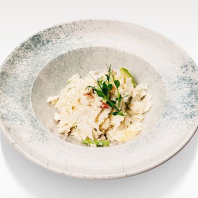 Цветная капуста с авокадо и сыром пармезан в Семейный ресторан Mr Grek по цене 760 ₽