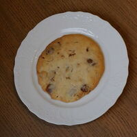 Кукис сливочный с фундуком и молочным шоколадом в Fink Bakery