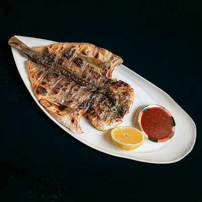 Карп на гриле с азиатским соусом в Mr. Lee по цене 3500 ₽