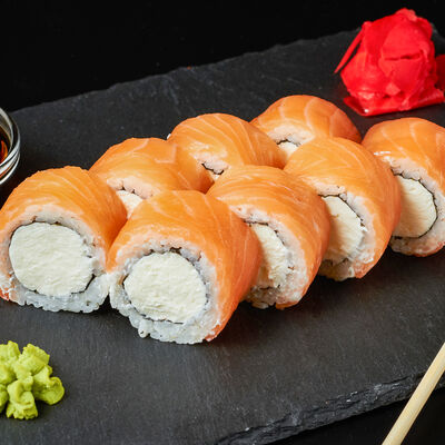 Ролл Чиз Лосось в Суши Палки по цене 335 ₽
