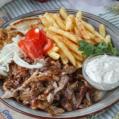 Гиро со свининой макси в Greece Burger по цене 640 ₽