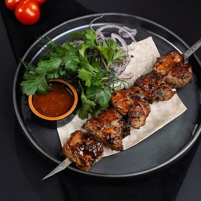 Шашлык из cвинoй шеи в РАХАТ по цене 765 ₽