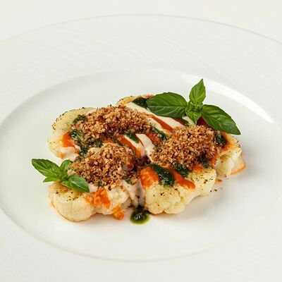 Запеченная цветная капуста в Кофемания по цене 950 ₽