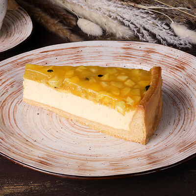 Чизкейк Манго-маракуйя в PRO.Хинкали by Novikov по цене 690 ₽