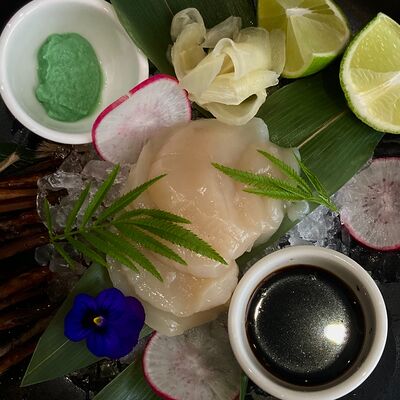 Сашими из морского гребешка в Picasso по цене 1200 ₽