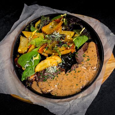 Медальоны из говядины в Баснями не кормим по цене 1320 ₽