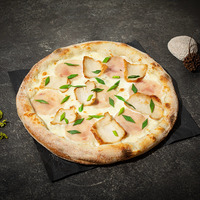 Пицца с грушей и горгонзолой в In Tasty