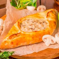 Хачапури с курино-грибным жульеном в Мушмула