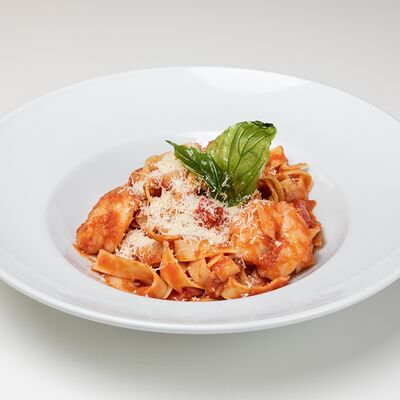 Паста с креветками в томатном соусе в Kitchen по цене 650
