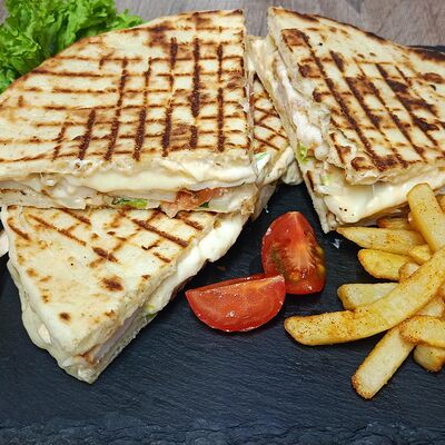 Скепасто с курицей в Жарко вкусно по цене 550 ₽