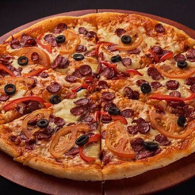 Пицца американка целая в Palermo Pizza по цене 1100 ₽