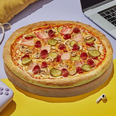 Пицца Расколбас 30 см в Dostaевский по цене 861 ₽