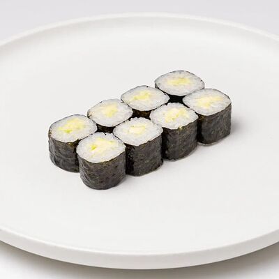 Маки с авокадо в Kuji Sushi по цене 340 ₽