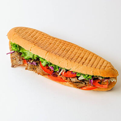 Донер в батоне говяжий в Tengri Doner and Chiken по цене 1790 ₸