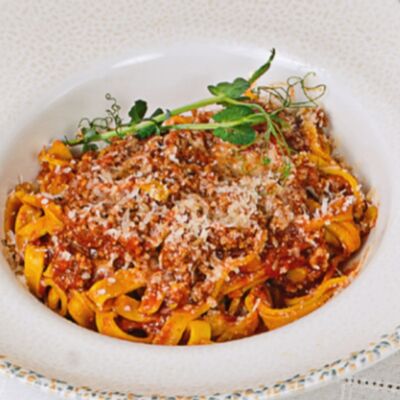 Паста Болоньезе в Паста Фэмили по цене 770 ₽