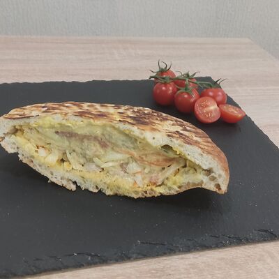 Шаурма в тандыре в НаЛАВАше на Куликовой по цене 339 ₽