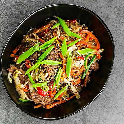 Фунчоза с говядиной и овощами в Noodles по цене 23 р.