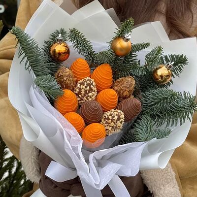 Букет из клубники в шоколаде и нобилиса №3 в Lovely Berry по цене 4900 ₽