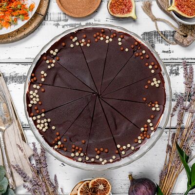 Торт Птичье молоко в Десерт Коллекция по цене 2470 ₽